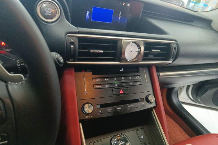 Used Lexus IS 2017 300 FENGSHANG Edition
