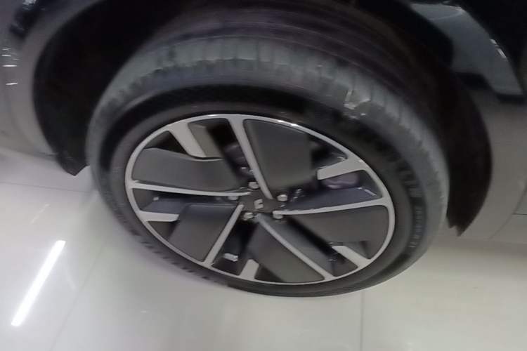 Used Li Auto L7 2025 Max Smart Refresh Edition Right Rear Wheel Hub