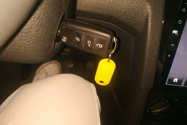 Used Volkswagen Bora 2016 1.6L Automatic Fashion Model Vehicle Key