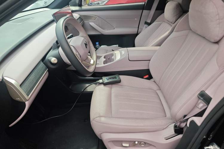 Used ONVO L60 2024 60 kWh Rear-Drive Version