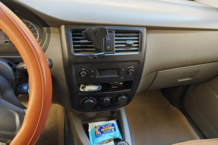 Used Wuling Rongguang V 2015 1.5L Practical Version