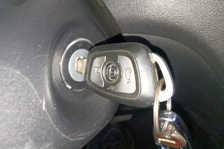 Used Brilliance V3 2015 1.5L Automatic Elite Model