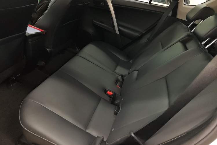 Used Toyota RAV4 2015 2.5L Automatic 4x4 Elite Edition