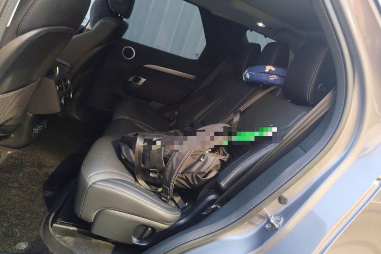 Used Land Rover Discovery 2023 Revised Version 360 PS R-Dynamic S
