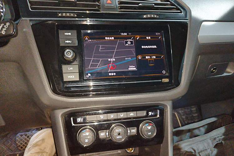 Used Volkswagen Tiguan L 2019 330TSI Automatic Two-Wheel Drive Panoramic Comfort Edition China V Standard
