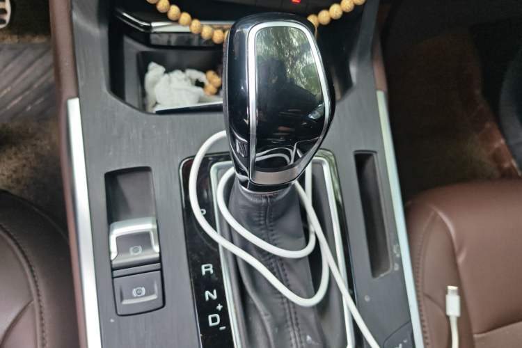 Used Wey VV5 2017 2.0T Ultra-Luxury Version
