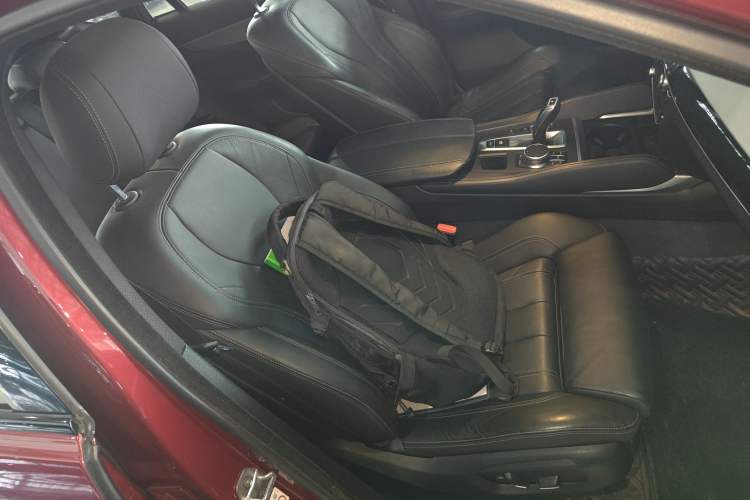 Used BMW X6 2019 xDrive28i M Sport Package Right Front Seat