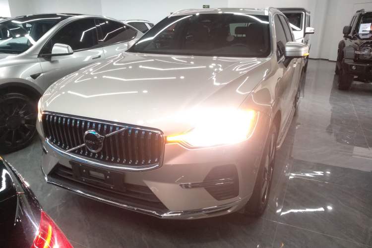 Used Volvo XC60 New Energy 2025 Plug-in Hybrid Long-Range All-Wheel Drive Smart & Luxurious Edition