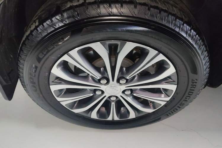 Used Buick GL8 2021 Land Cruiser Executive Class 652T Luxury Model
