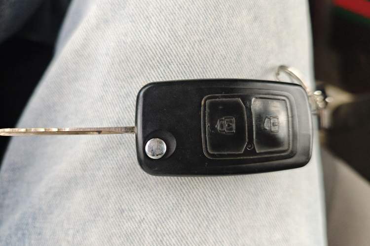 Used CHANGAN KAICHENG Shenqi T30 2021 1.6L Luxury Double-Cab 2.55m Steel-Plate Van DAM16KR