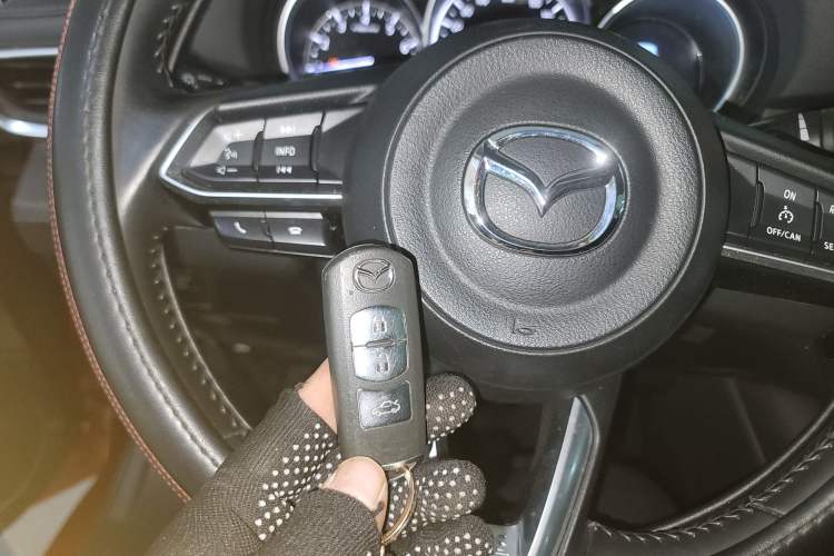 Used Mazda Atenza 2020 2.0L Blue Sky Luxury Edition