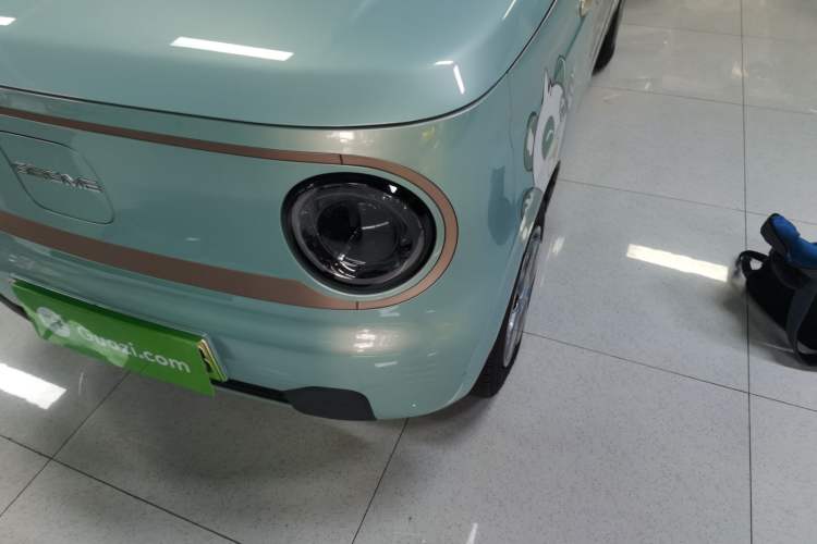 Used Geely Galaxy Panda 2023 Panda Mini 200km Endurance Bear Left Front Headlight