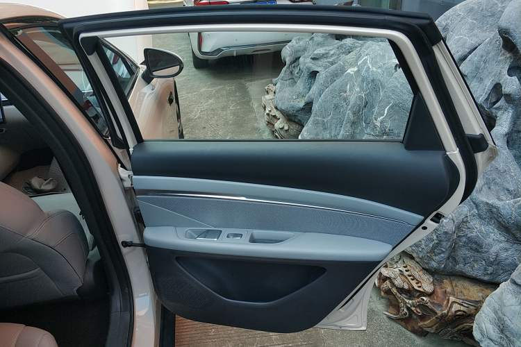 Used XPeng MONA M03 2024 620 with Ultra-Long Range
