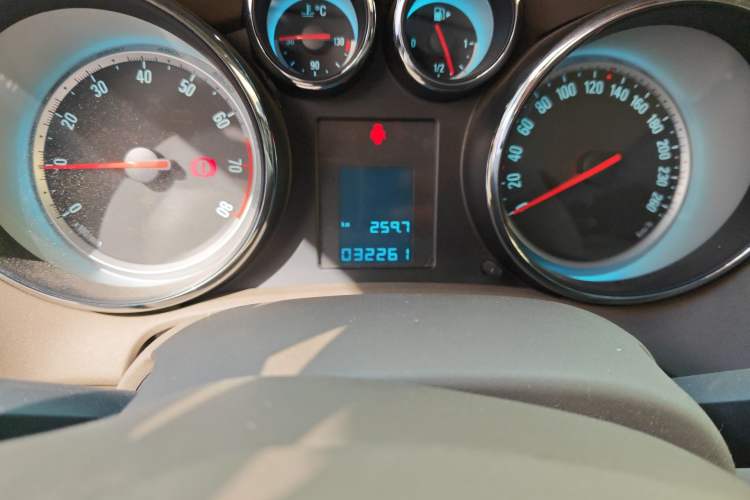 Used Buick GT 2012 GT 1.6L Manual Entry-Level Model