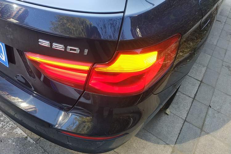 Used BMW 3 Series GT 2017 320i Sport Edition