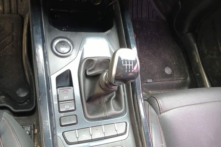 Used Chery Tiggo 5x 2017 1.5T Manual Luxury Model Gear Lever