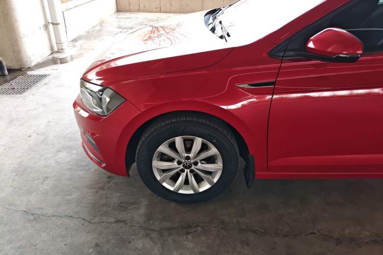 Used Volkswagen Polo 2021 Plus 1.5L Automatic Colorful Tech Edition Left Front Wheel Hub