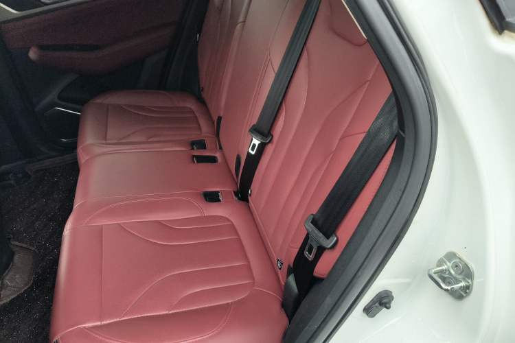 Used Changan CS85 COUPE 2019 1.5T DCT Version China VI Standard
