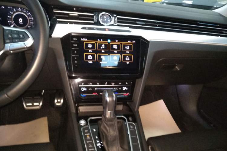 Used Volkswagen Magotan GTE Plug-in Hybrid 2022 GTE Prestige Model