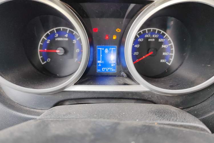 Used CHANGAN KAICHENG Ounuo S 2014 1.5L Elite Model Odometer Close Up