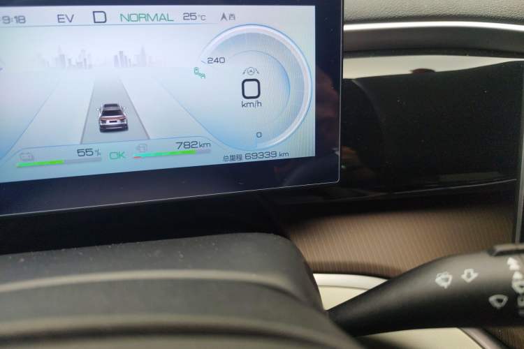 Used BYD Song Pro New Energy 2022 DM-i 110km Flagship Pro Model Odometer Close Up