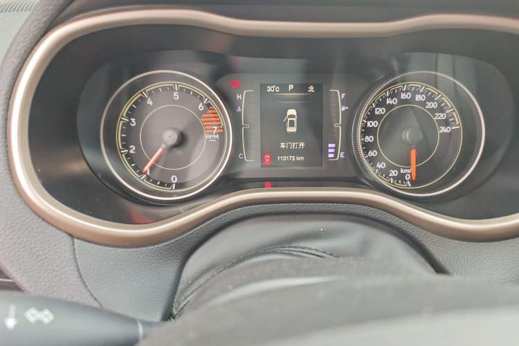 Used Jeep Cherokee 2016 2.4L Leading Edition
