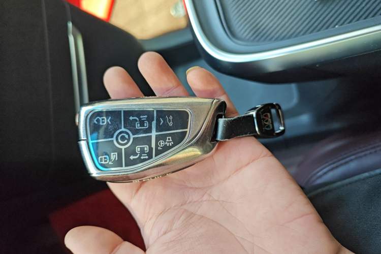 Used Buick Century 2023 2.0T Six-Seater Yinshi Edition
