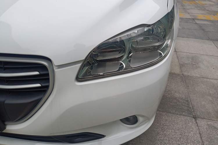 Used Peugeot 301 2016 1.6L Automatic Comfort Edition
