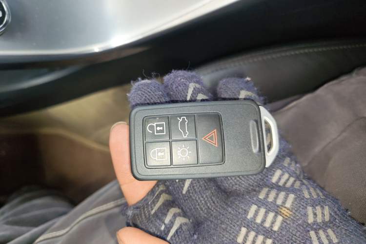 Used Volvo V60 2017 T5 Zhiyi Edition China V Standard