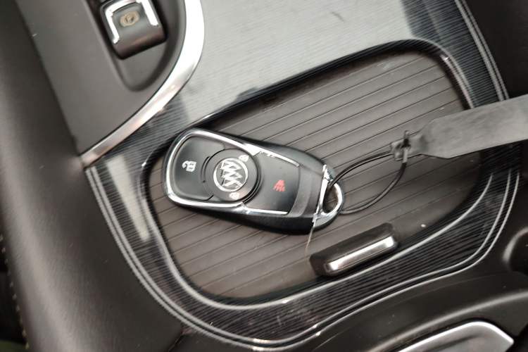 Used Buick Envision 2017 20T Two-Wheel Drive Leading Version