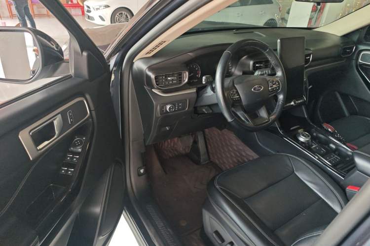 Used Ford Explorer 2020 EcoBoost 285 Rear-Drive Trend Edition 6 Seats