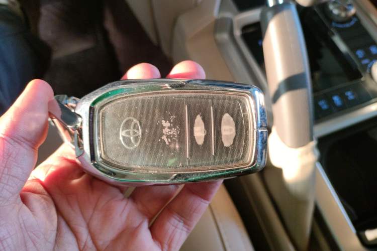 Used Toyota Land Cruiser 2019 4.0L GX-R 7 Seats Parallel Import