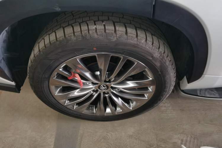 Used Toyota Highlander 2023 2.5L Smart Electric Hybrid Dual-Engine Four-Wheel Drive Prestige Version – 7 Seats