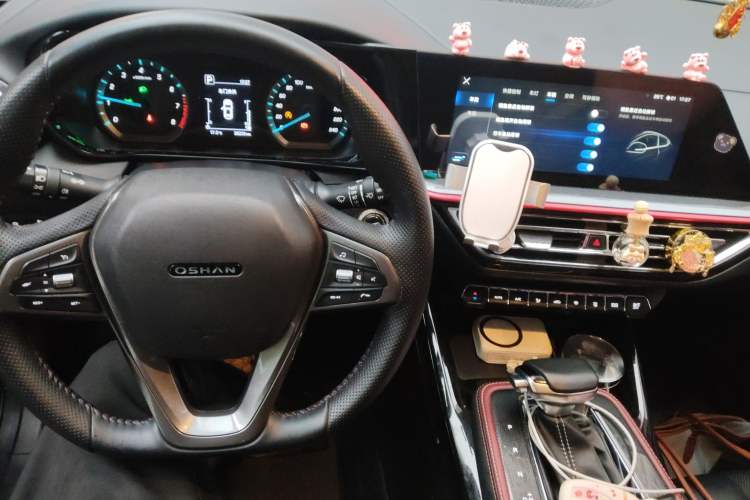 Used CHANGAN OSHAN X5 2023 Enjoy Edition 1.5T DCT Luxury Model Audio And AC Panel