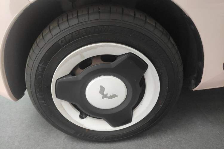 Used Wuling Hongguang MINIEV 2021 Macaron Premium Model – Lithium Iron Phosphate