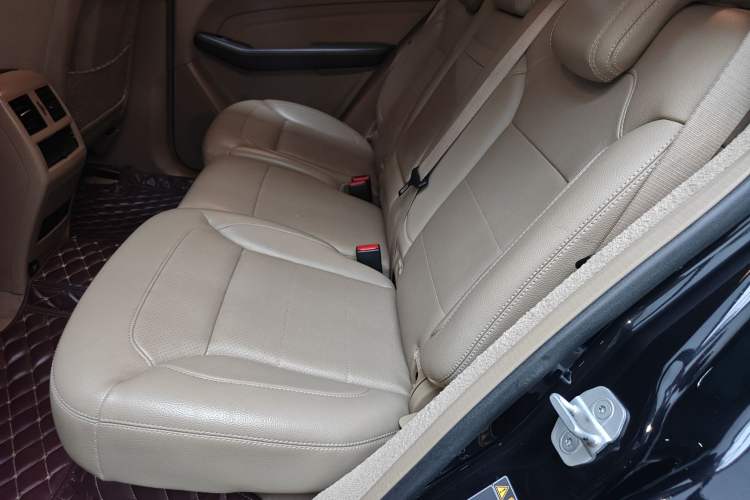 Used Mercedes-Benz M-Class 2014 ML 320 4MATIC
