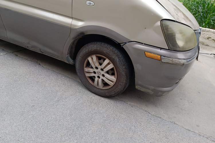 Used FORTHING Lingzhi 2014 M3 1.6L 7-Seater Comfort Model
