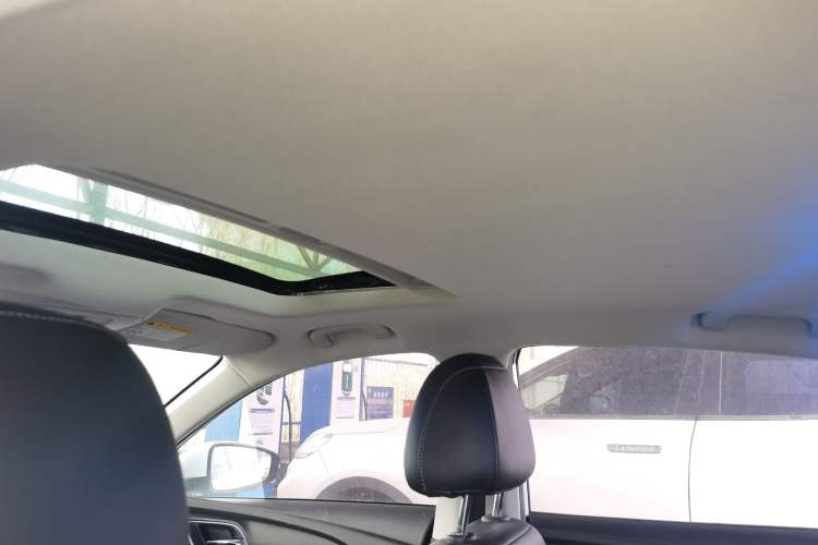 Used Roewe i5 2019 1.5L Automatic 4G Connected Langhao Edition