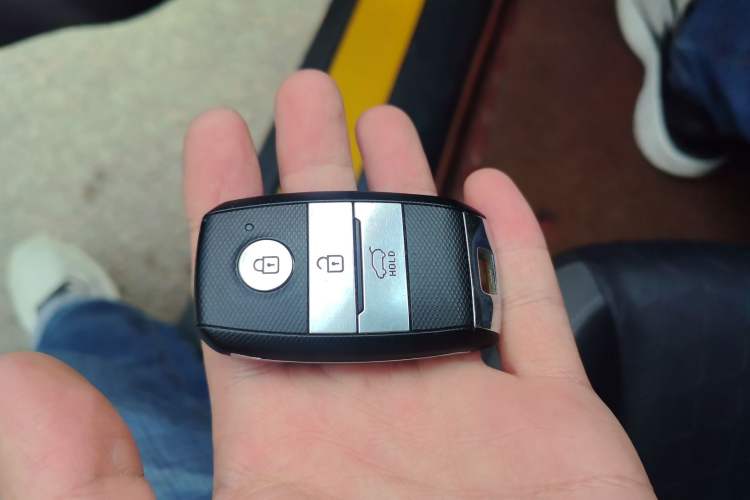 Used Kia kx1 Stonic 2019 1.4L Automatic Fun Edition China VI