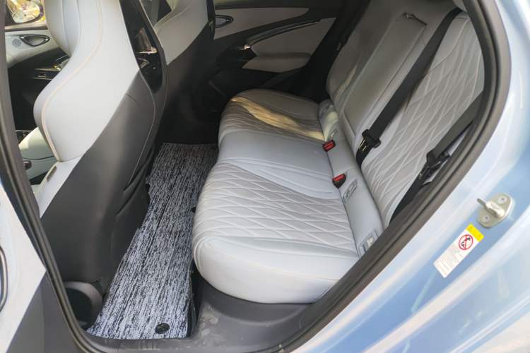 Used BYD Seal 2022 650 km All-Wheel-Drive Performance Version
