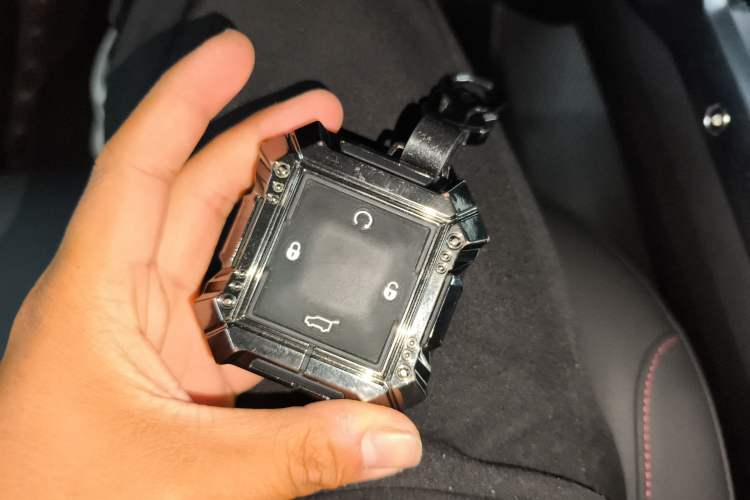 Used JETOUR Traveler 2023 2.0T All-Wheel-Drive Crosser Vehicle Key