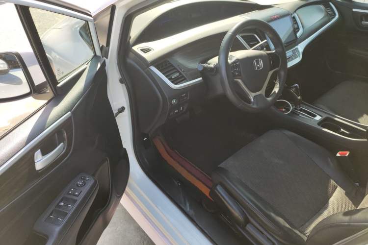 Used Honda Jade 2020 1.8L automatic Comfort version
