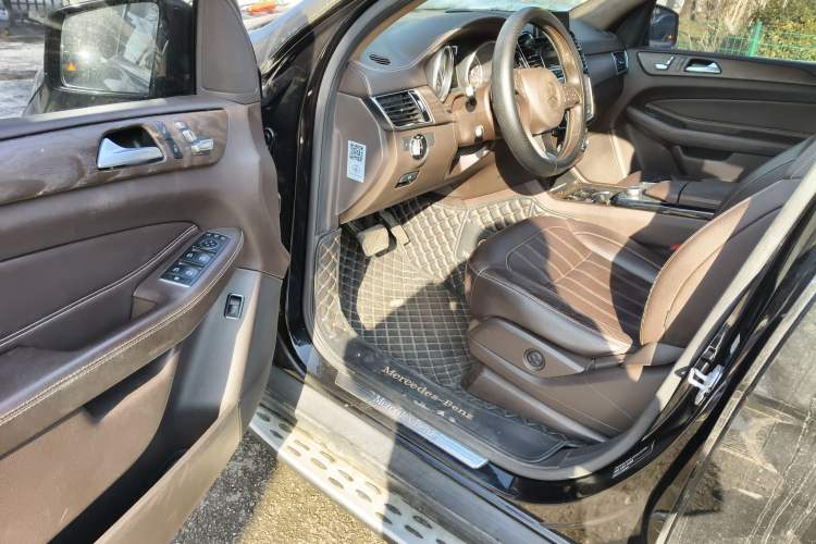 Used Mercedes-Benz GLE 2018 GLE 320 4MATIC Luxury Collection Edition Driver Seat