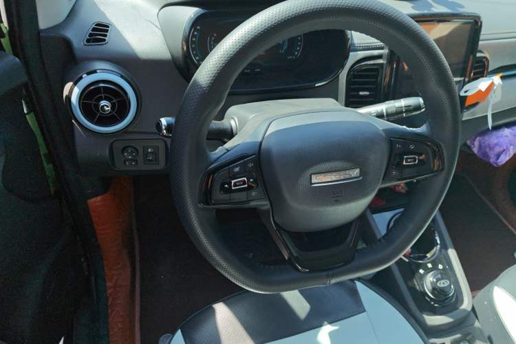 Used Chery Little Ant 2022 Sweet Pink Edition Half-Sugar Version Lithium Iron Phosphate 30 kW 301 km
