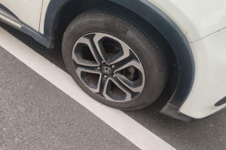 Used Honda XR-V 2015 1.8L VTi CVT Luxury Edition Right Front Wheel Hub