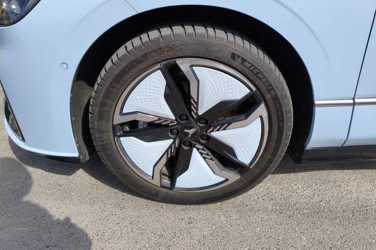 Used VOYAH PASSION 2023 Four-Wheel Drive Long-Range Version
