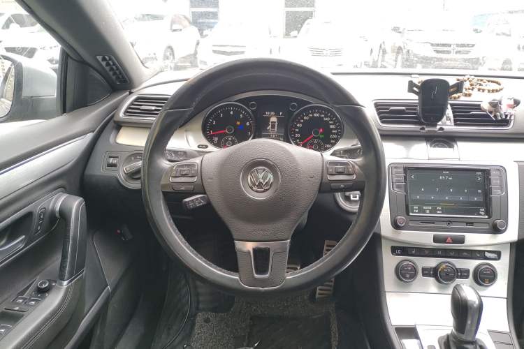 Used Volkswagen FAW-Volkswagen CC 2016 1.8TSI Prestige Model
