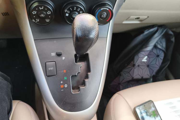 Used Toyota Verso 2014 Starlight 180E CVT Elite Edition
