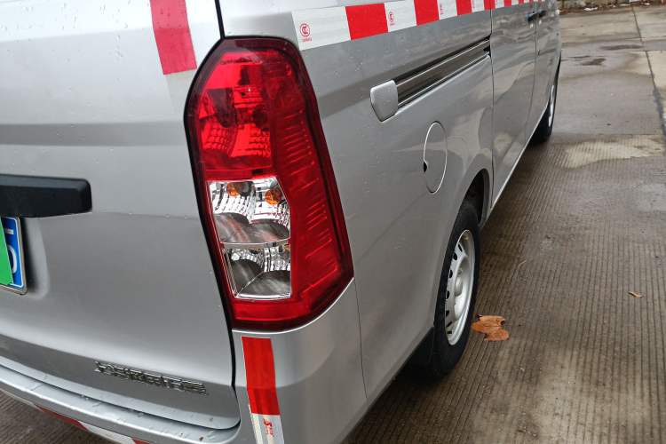 Used Wuling Rongguang V 2019 1.5L Van - Utility Model
