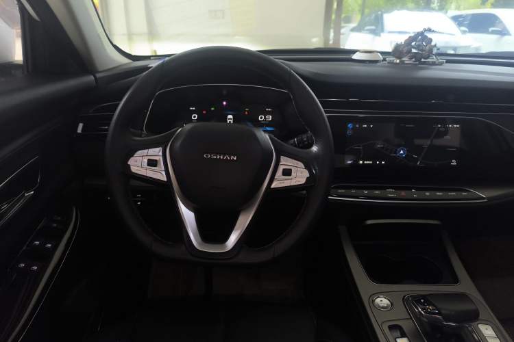 Used CHANGAN OSHAN X7 2020 1.5T Automatic Parking with Facial Recognition – Spacey & Carefree Edition
